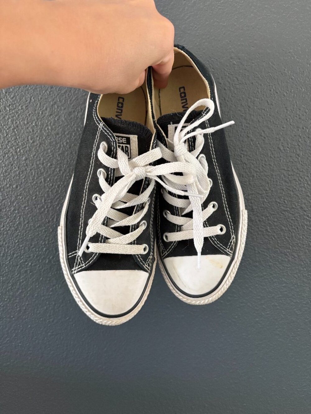 Converse youth size 3y